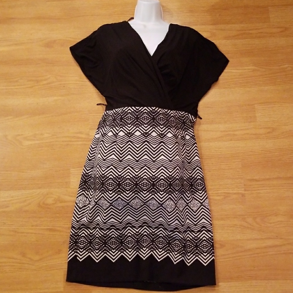 Women's Black and White Dress